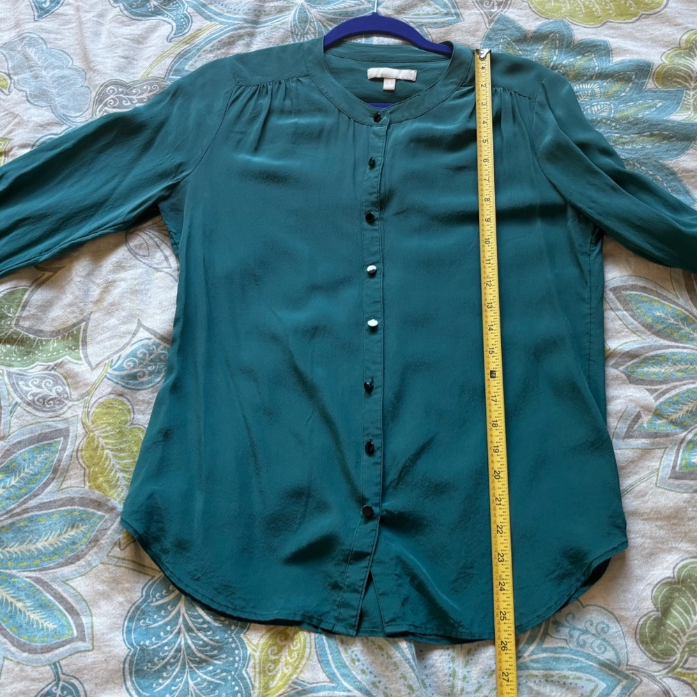 BANANA REPUBLIC Silk Green Blouse - Women's Size 8